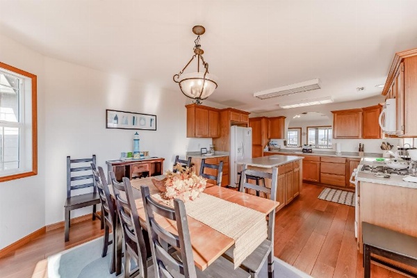 Crescent City Beach House image 12