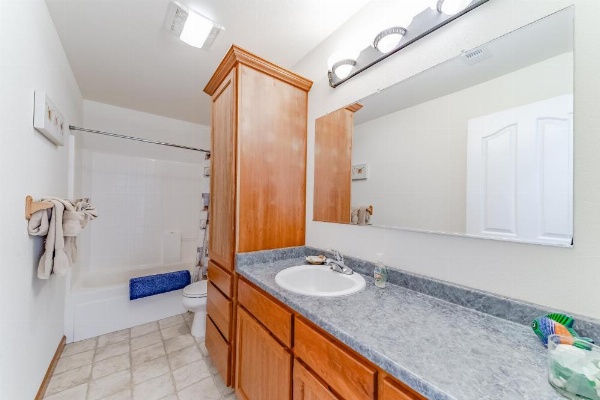 Crescent City Beach House image 29